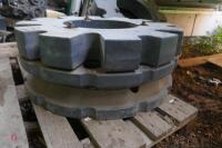 2 CLAAS CENTRE WHEEL WEIGHTS - 5