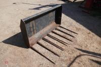 FRONT END TRACTOR DUNG FORK - 7