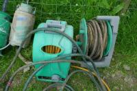 2 SPRAYERS/2 HOSE PIPES AND REELS