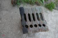 6 JOHN DEERE FRONT TRACTOR WEIGHTS - 4