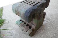 6 JOHN DEERE FRONT TRACTOR WEIGHTS - 7