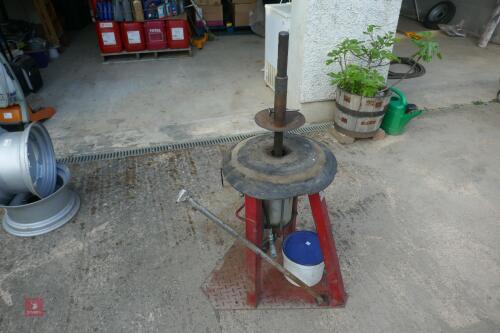 MANUAL TYRE CHANGER/BEAD BREAKER