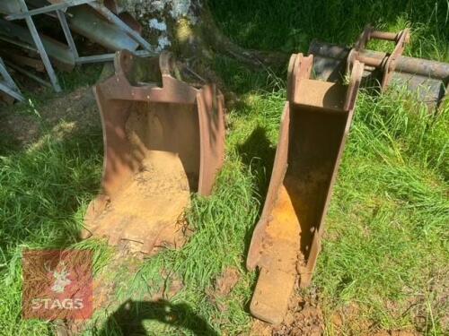 2 FORD DIGGER BUCKETS