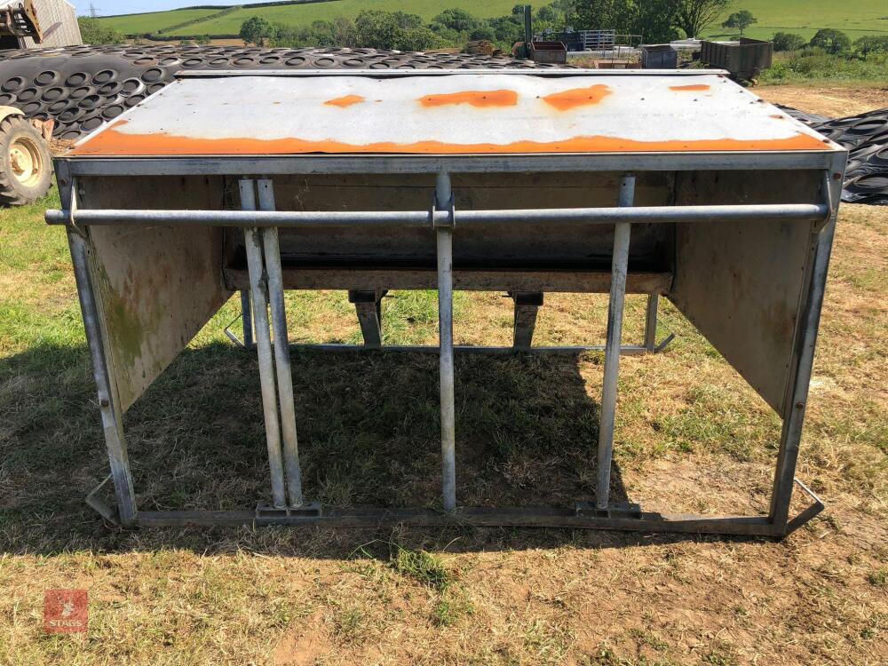 GALVANISED CALF CREEP FEEDER