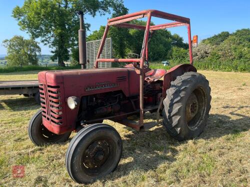 1957 MCCORMICK INTERNATIONAL 2WD TRACTOR