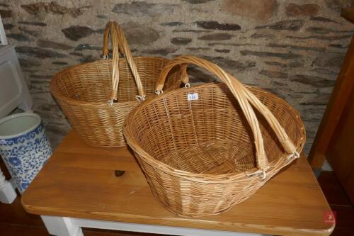 2 WHICKER BASKET