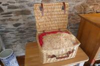 LARGE WHICKER BASKET - 3