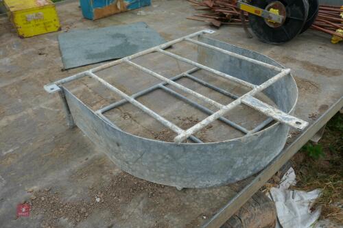 GALVANISED MINERAL BLOCK HOLDER