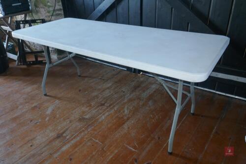 6' FOLDABLE TABLE