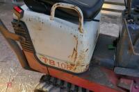 2002 TAKEUCHI TB 108 MINI DIGGER - 30