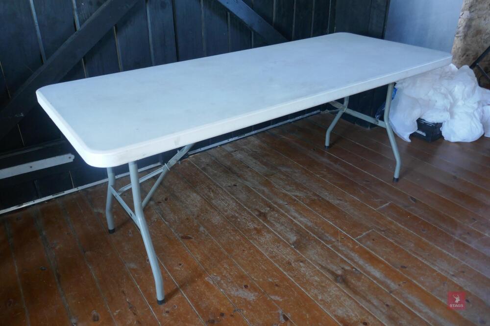 6' FOLDABLE TABLE