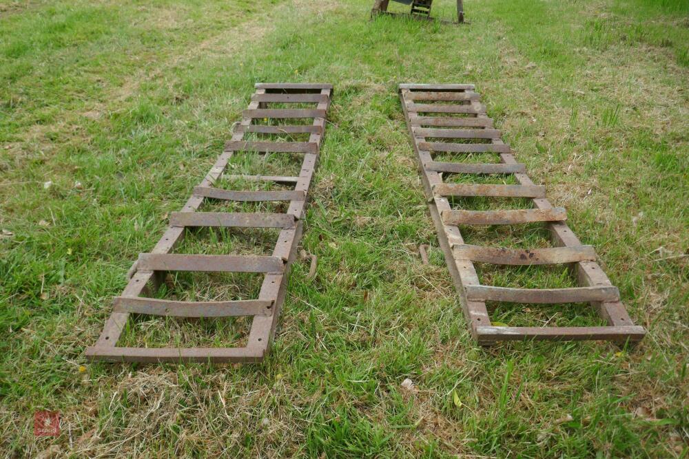 PAIR OF LOADING RAMPS