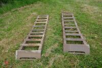 PAIR OF LOADING RAMPS - 6