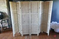 APPROX 8' ROOM DIVIDING SCREEN - 6