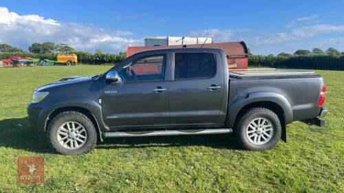 2015 TOYOTA HILUX 3L INVINCIBLE PICK UP