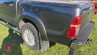 2015 TOYOTA HILUX 3L INVINCIBLE PICK UP - 10