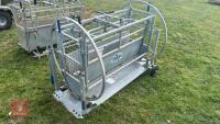 IAE SHEEP ROLL OVER CRATE - 2