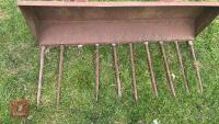 5' DUNG FORK/BUCKET - 2