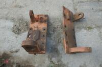 PAIR OF PIN + CONE BRACKETS - 8