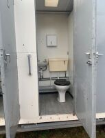 14 CUBICLE FLUSHING TOILET TRAILER - 7