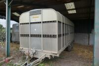 BATEMAN 20' TWIN AXLE LIVESTOCK TRAILER - 3