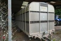 BATEMAN 20' TWIN AXLE LIVESTOCK TRAILER - 4