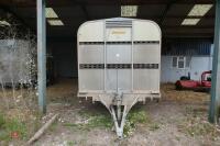 BATEMAN 20' TWIN AXLE LIVESTOCK TRAILER - 29