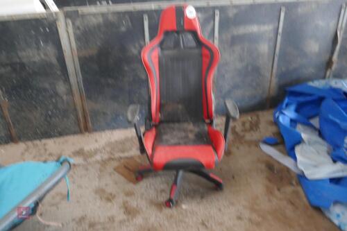 GAMING CHAIR