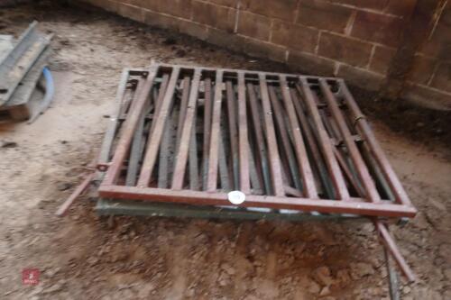 4 X 4'4'' IRON HD PIG GATES