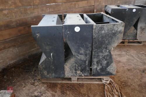 3 x 3' BLACK PLASTIC PIG FEEDERS