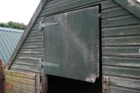LARGE INSULATED PIG HOUSE - 5
