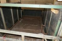 9 PIG FARROWING CRATES - 6