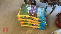 5 X BAGS OF LAWN SAND - 2