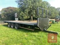 30’ TRI-AXLE FLATBED TRAILER