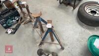 PAIR OF AXLE STANDS - 3