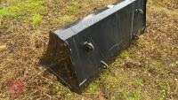 1.5M TRACTOR BUCKET - EURO 8 BRACKETS - 4