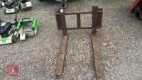 EURO 8 ADJUSTABLE PALLET FORKS - 2