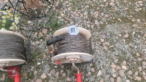 ELECTRIC FENCE REEL + METAL WIRE