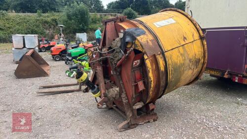 TEAGLE TOMOHAWK 4040 STRAW CHOPPER