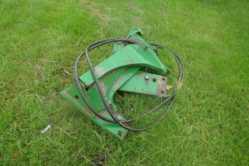 JOHN DEERE STOLL LOADER BRACKETS