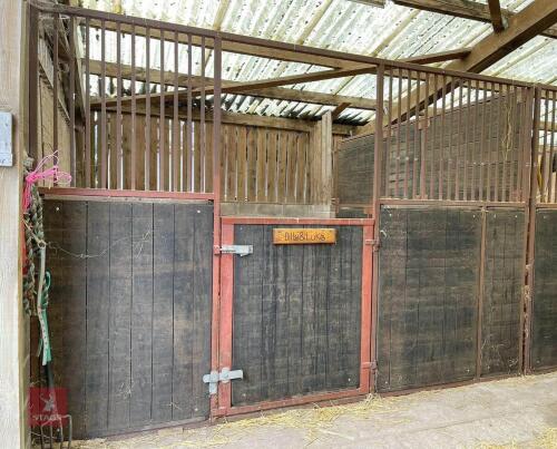 SOLID HARDWOOD STABLE BLOCK