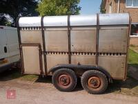 10' LIVESTOCK TRAILER - 18