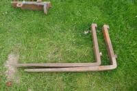 SET OF PALLET FORKS- NO FRAME - 3