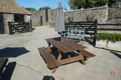 6' WOODEN PICNIC TABLE C/W PARASOL