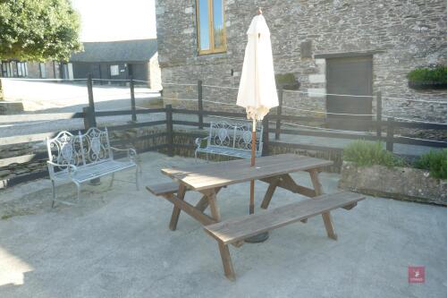 6' WOODEN PICNIC TABLE C/W PARASOL