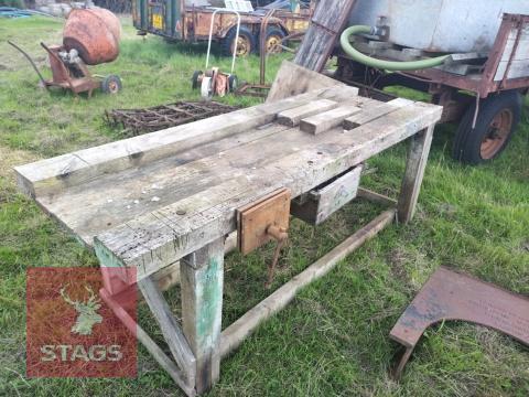 WOODEN WORK BENCH