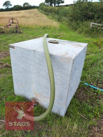 LARGE GALVANISED WATER TANK