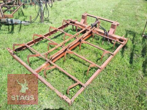 BROWNS CONVENTIONAL 56 BALE CLAMP (S/R)