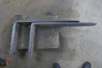 PAIR OF PALLET FORKS - 4