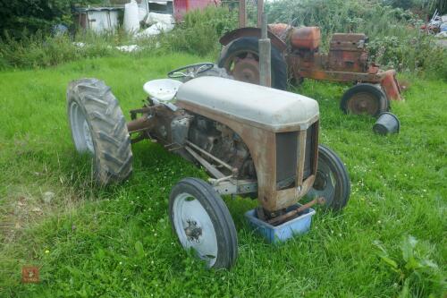 FERGUSON P3 T20 2WD TRACTOR